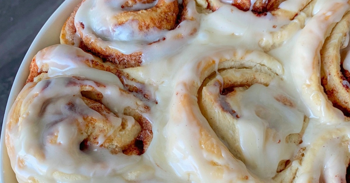 Easy Vegan Cinnamon Rolls With Cream Cheese Icing