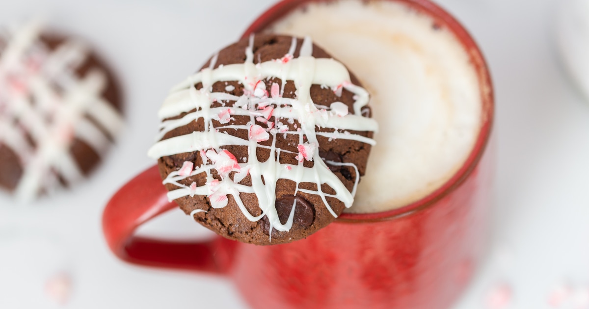 Vegan Peppermint Mocha Crunch Chocolate Chip Cookies